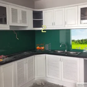 Sửng sờ trước vẻ đẹp rực rỡ hơn 50 mẫu kính cường lực ốp bếp