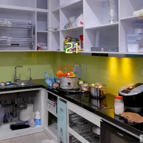 Sửng sờ trước vẻ đẹp rực rỡ hơn 50 mẫu kính cường lực ốp bếp