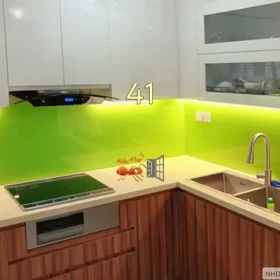 Sửng sờ trước vẻ đẹp rực rỡ hơn 50 mẫu kính cường lực ốp bếp